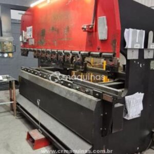 Dobradeira CNC 3000 X 100T - Amada